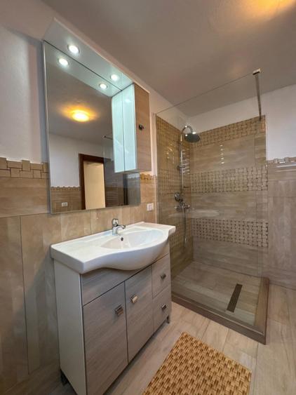 Ghimbav, 1/2 dintr-un duplex, prima inchiriere, in curs de amenajare