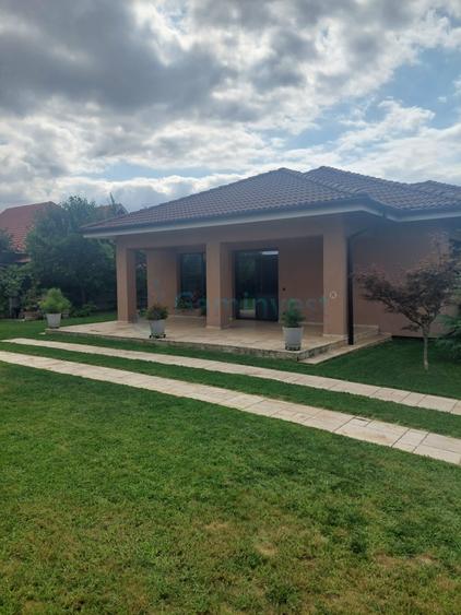 Casa de vanzare in Oradea, in zona de case Nufarul, 133mp, calitate premium