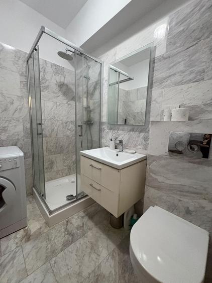Apartament de vanzare cu 2 camere decomandat- Royal Town Copou Iasi
