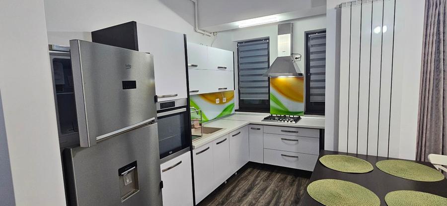Apartament 3 camere | 80 mp | Parcare | Bloc 2015 | Zona 9 Mai, Ploiești