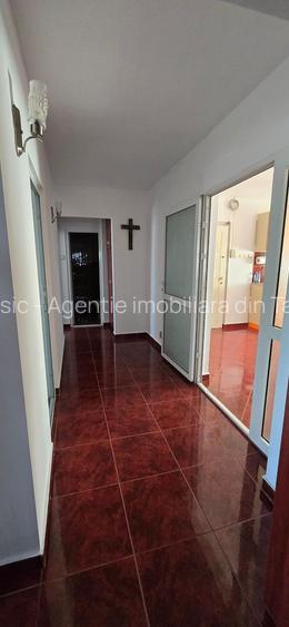 Vanzare apartament 4 camere , micro 3 Targoviste