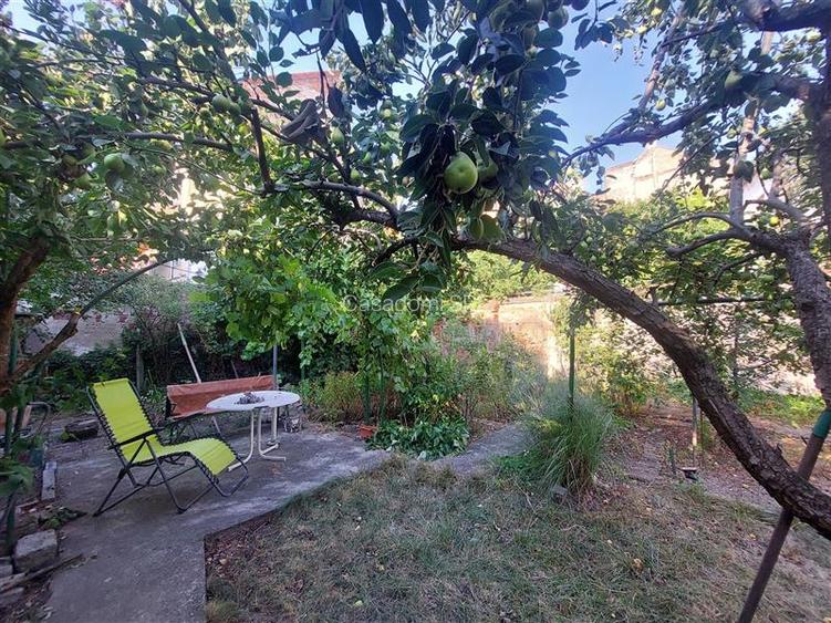 Apartament ultracentral cu curte privata - 11
