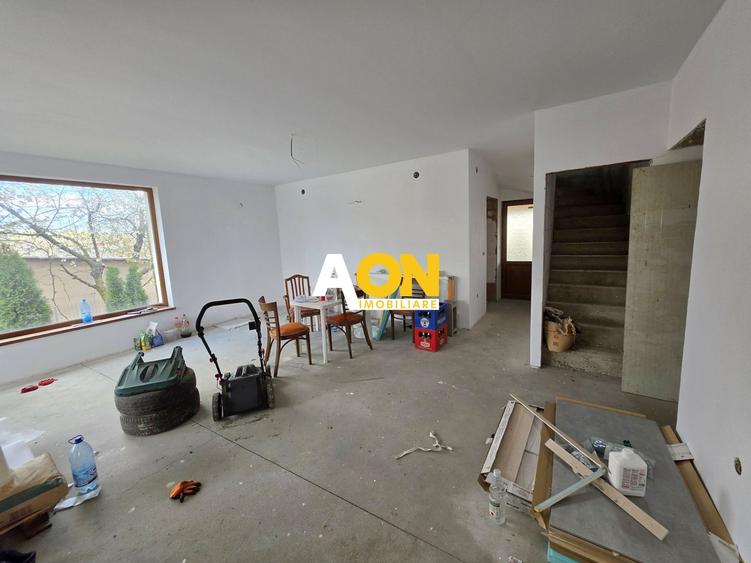 Casa semifinisata, 5 camere, 571 mp teren, Micesti