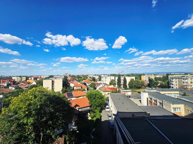 Apartament 3 camere decomandat, etaj intermediar – Vlaicu Lidl
