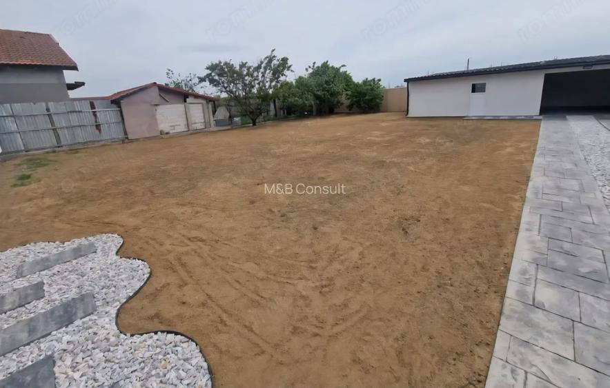 Casă individuală de vânzare în Recaș | 143 mp utili | Teren 720 mp - 13