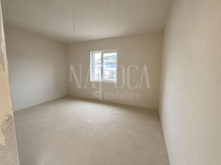 Apartament 3 camere de vanzare in Floresti