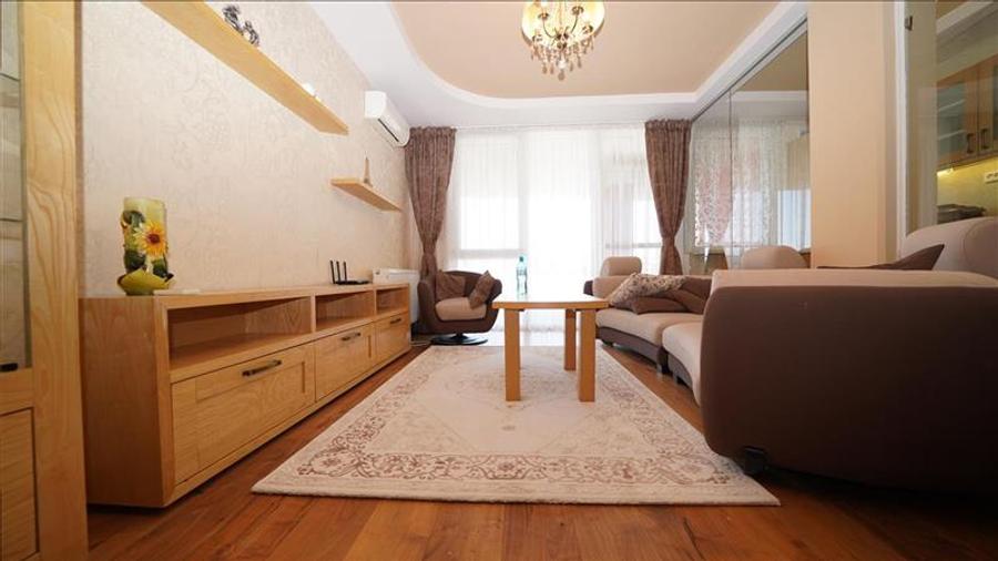 Apartament cu 3 camere, terasa generoasa si doua locuri de parcare, Ared