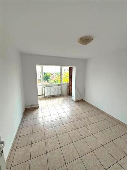 LIPOVEI - 3 CAMERE - 2 BAI - 2 BALCOANE - CENTRALA PROPRIE - DECOMANDAT
