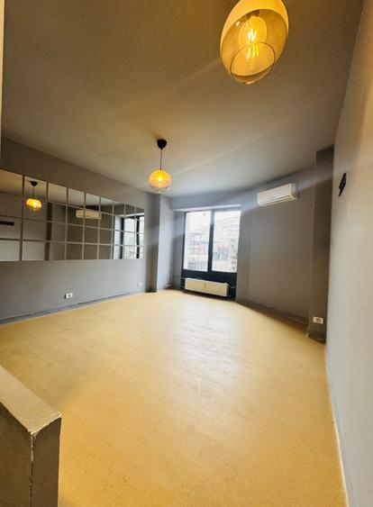 Spatiu comercial, stradal , de inchiriat in Bdul Decebal