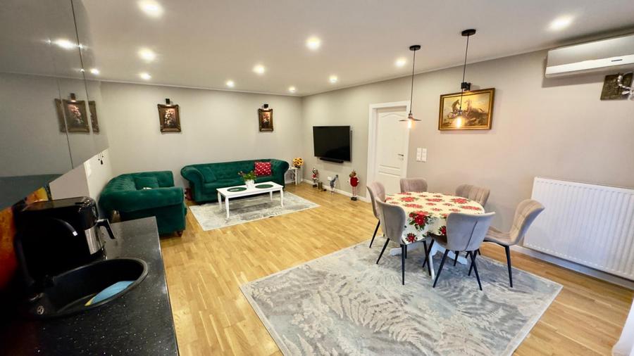 Apartament 3 camere | De Vanzare | Sisesti | Parcare si Boxa