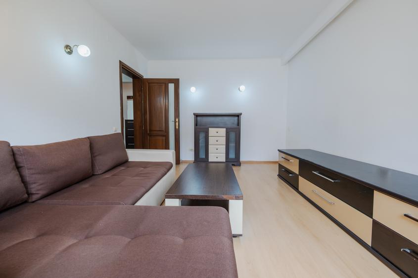 Apartament cu 3 situat pe strada Mircea cel Bătrân