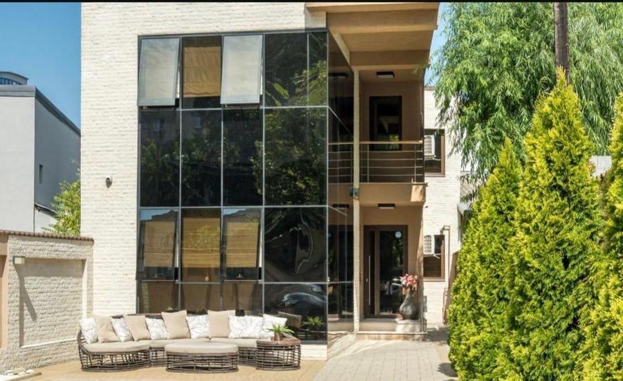 Vilă Modernă Premium cu Curte | Lacul Tei | Ideală Rezidențial sau Birou