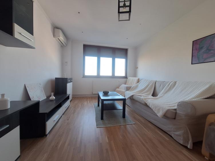 Apartament premium cu 3 camere, renovat integral, aproape de Piata Victoriei