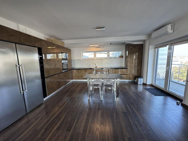 Apartament cu vedere libera catre lacul Herastrau, garaj si mobilier modern