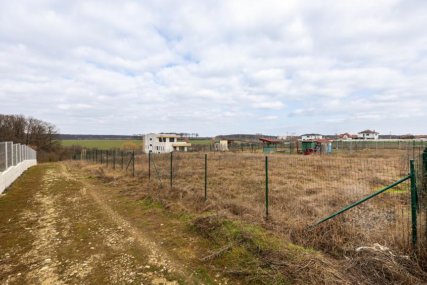 Balotești – teren intravilan cu priveliște superbă, 500–1200 mp, Comision 0%