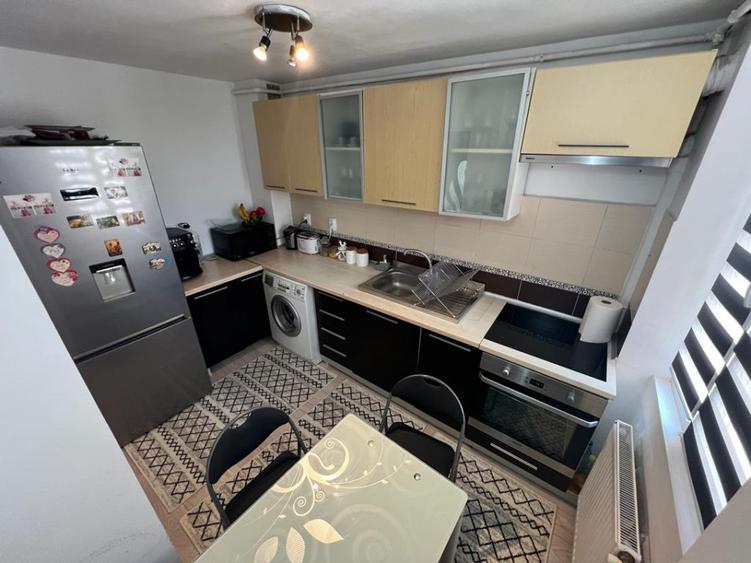 Ultracentral - zona McDonalds, 2 camere decomandat ( + AC si balcon )