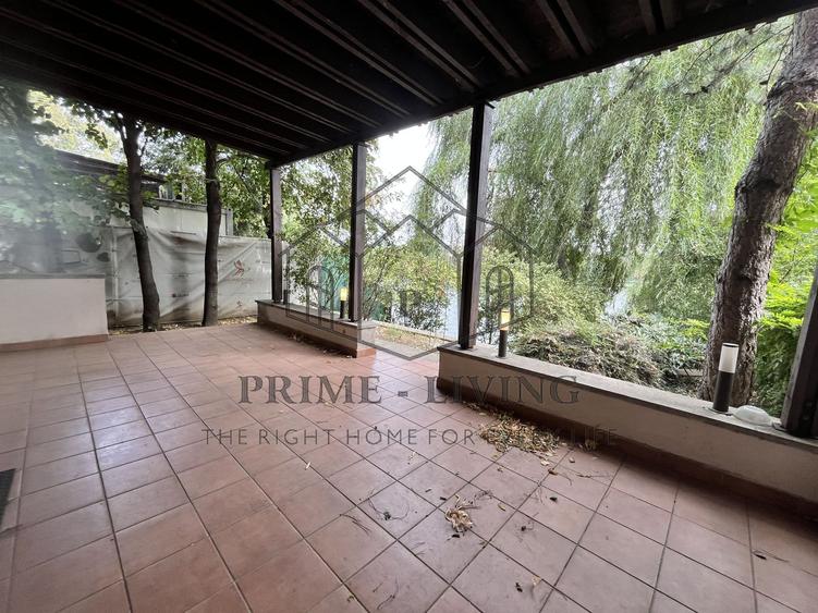 VILA CU 6 CAMERE LA INCHIRIERE PE MALUL LACULUI STRAULESTI