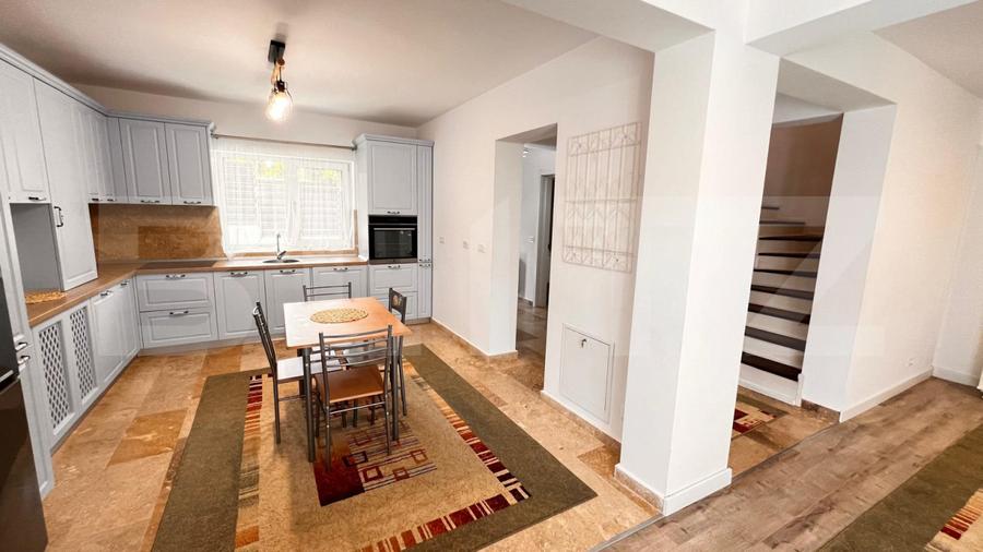 Casa , 4 camere, 100 mp utili, 390 mp teren, zona Bucium