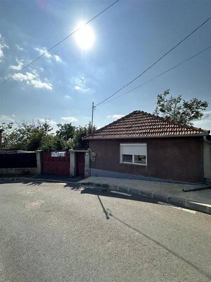 CASA DE VANZARE EPISCOPIA Str. Dealului 732 MP