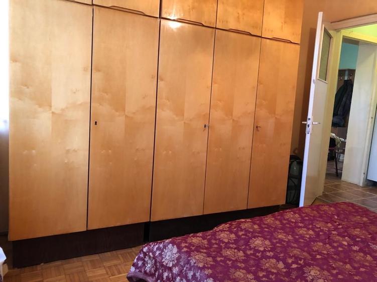 Apartament 3 camere Grigorescu decomandat etaj 2/4 cu parcare
