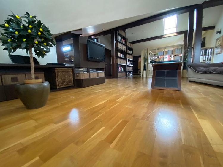 Vila 8 camere | padurea Baneasa | teren 383 mp