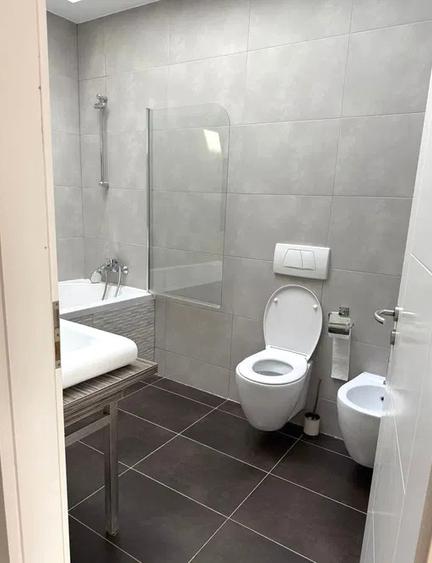 Apartament de 3 camere de inchiriat | Terasa 41 MP | Parcare | Scoala Americana