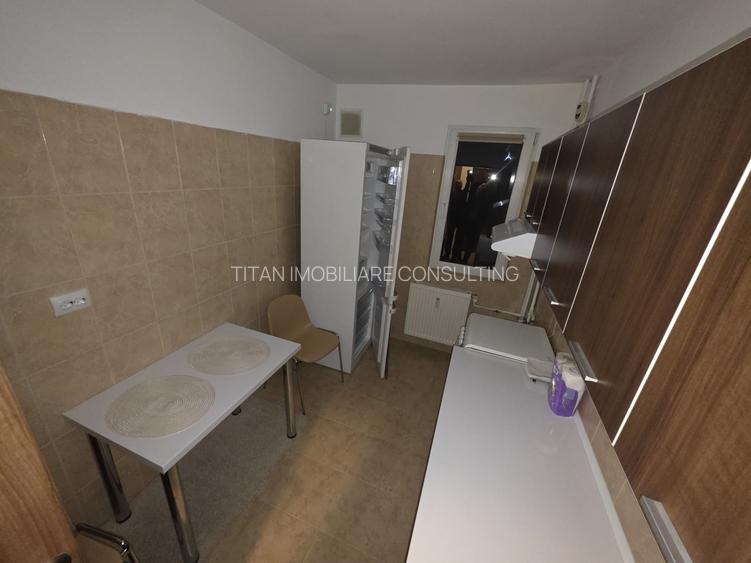 Titan parc doua camere dec et 6/10 mobilat utilat aproape de metrou