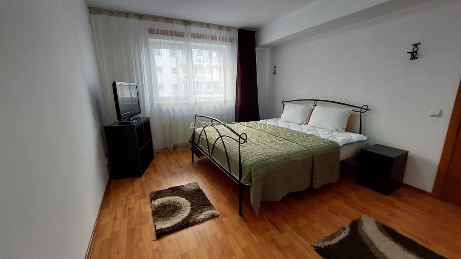 doua camere cu centrala si parcare Confort Park Rin Grand
