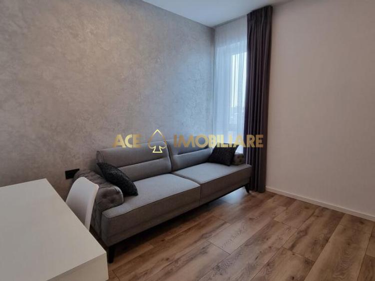 3 Camere de inchiriat | Sisesti | Parcare | Centrala | Pardoseala |
