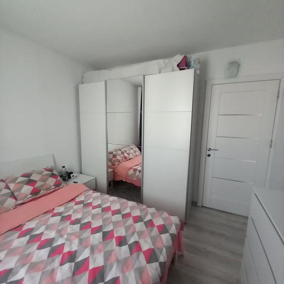Apartament 2 camere semi, 39 mp, zona Craiovita - Scoala 30