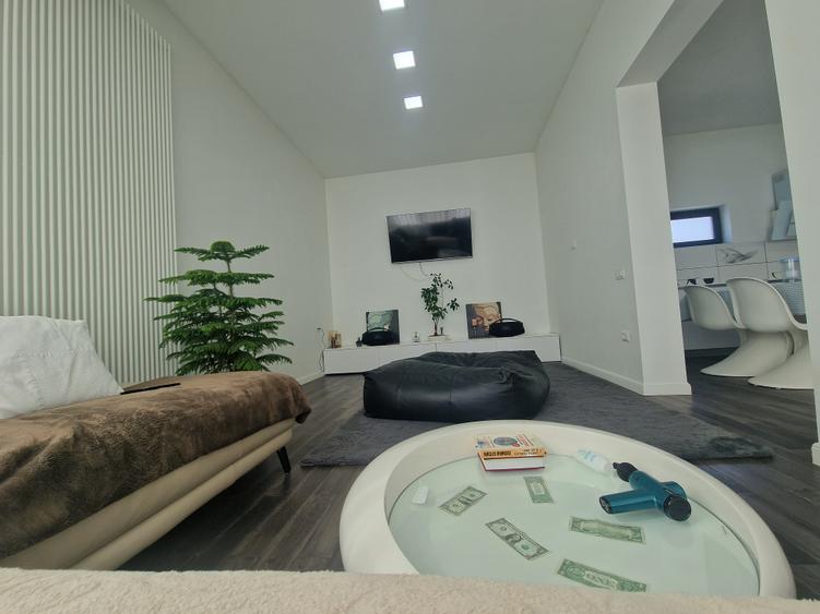Mamaia Nord - 3 camere, 3 gr sanitare-100mp, mobilat-utilat complet nou
