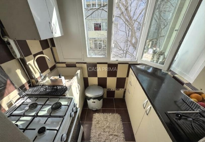 Apartament 2 camere decomandat, etaj intermediar, centrala, AC, Dacia - 3