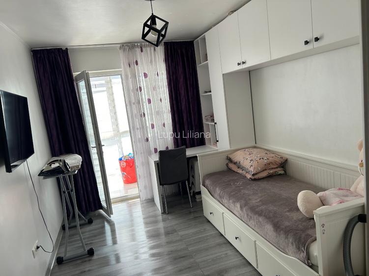 Vând apartament cu 3 camere zona Doraly  - 4