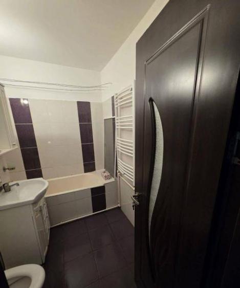 Apartament 2 camere decomandate zona Tomis 3