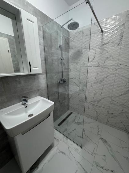 Metrou Berceni(400 metri)-Garsoniera decomandata-TVA INCLUS