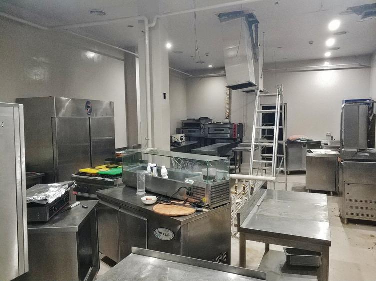 Ultracentral - Sala Sporturilor - Spatiu comercial cu terasa, 975 mp