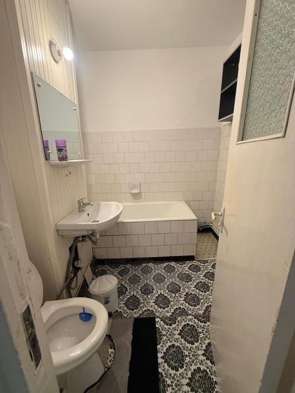 APARTAMENT CU 2 CAMERE DECOMANDAT, CENTRAL, RAPA GALBENA