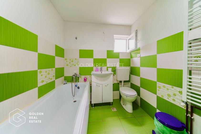 Afacere la cheie: Pensiune functionala sau casa de locuit, Ghioroc - 12
