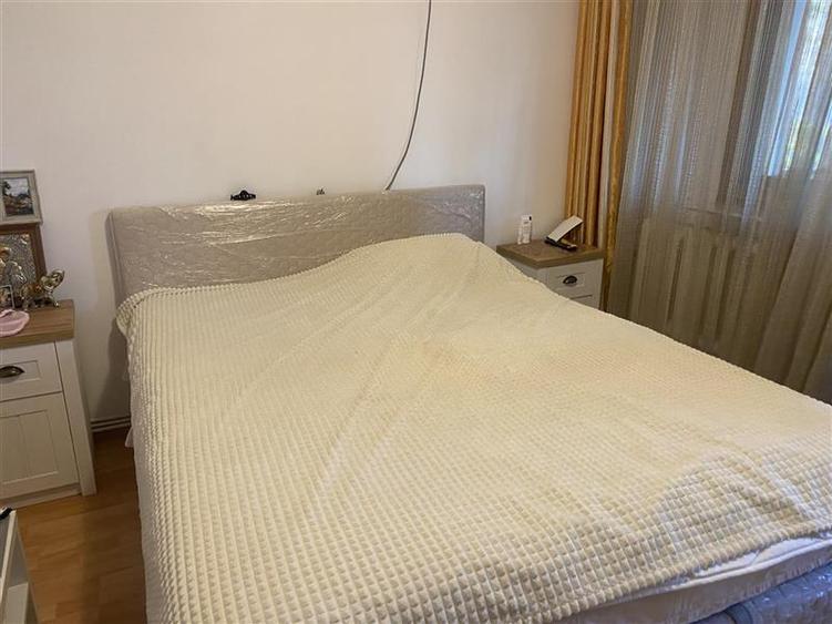 Apartament 3 camere , zona ultracentrala - Primaria Focsani , 83 mp , imbunatati
