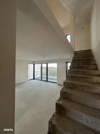 Unitate duplex l 143 mp utli l curte l panorama l Andrei Muresanu