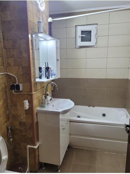 APARTAMENT 3 CAMERE CONFORT MAXIM ZONA CORA - BRATIANU