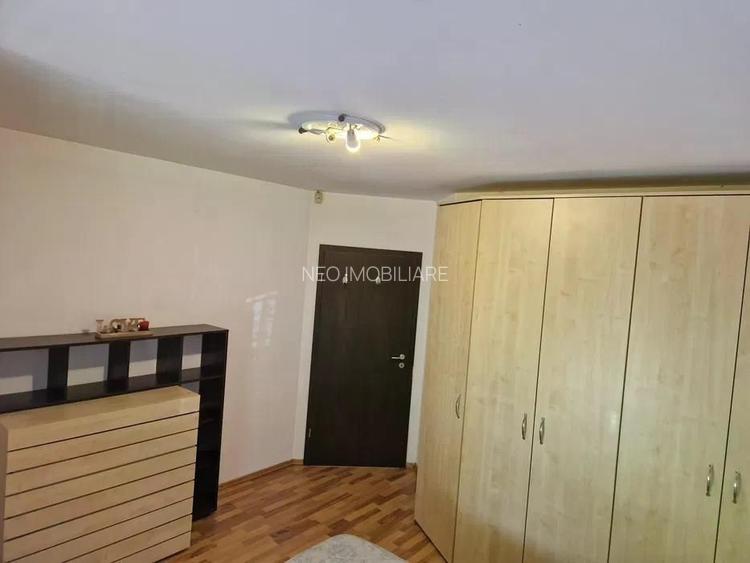 APARTAMENT 2 CAMERE COMPLEX BANU -CL ARAD 390 EURO - 6