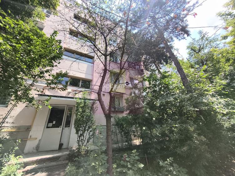Drumul Taberei - Valea Ialomiței,  Apartament 3 camere în Bloc P+4 - 25