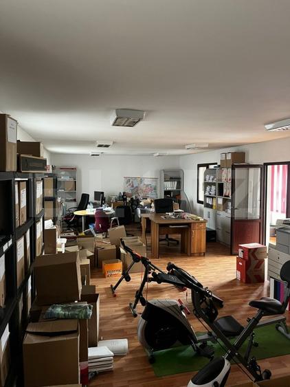 Spatiu comercial de vanzare, 300 mp, zona Burdujeni