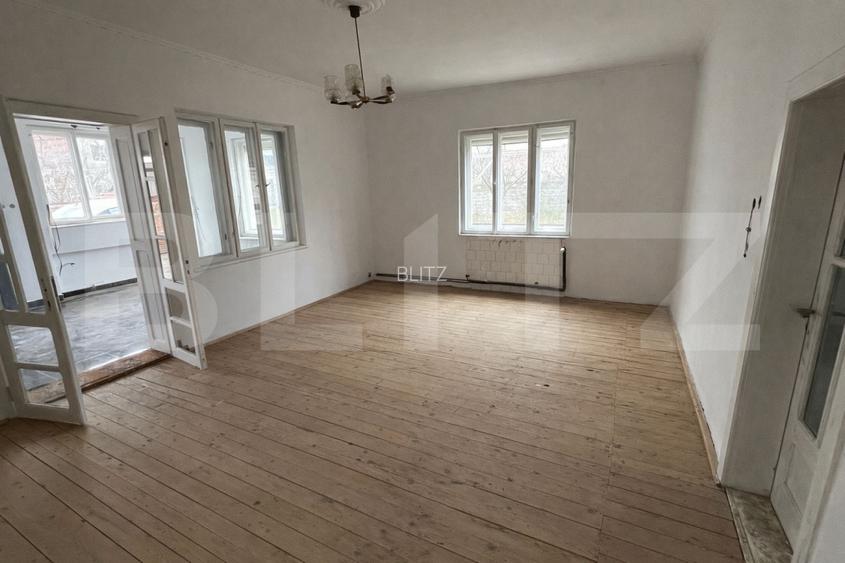 Casa de vânzare, 6 camere, 198 mp utili, teren 644 mp, zonă centrală - 11