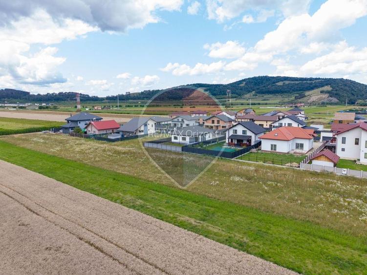 Casă pe parter în Hărman,3 dormitoare+ living, 630 mp teren - 23