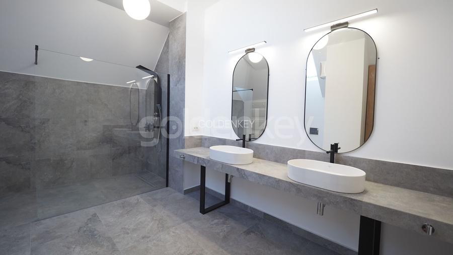 Apartament duplex spatios cu 4 camere | vedere padure | 3 garaje - 17
