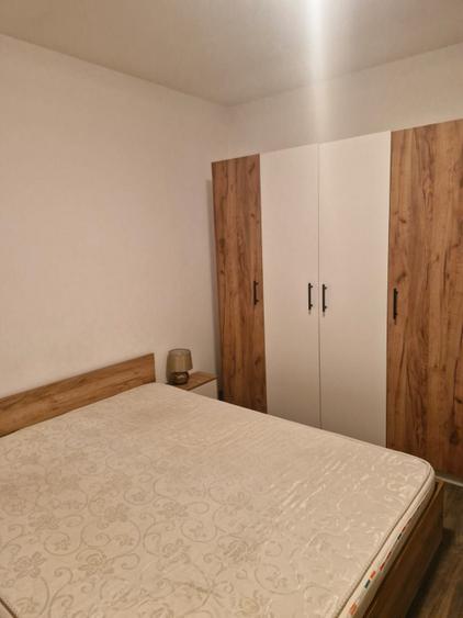 Apartament 2 camere, Șesul de Sus, parcare inclusă, la 2 min de stația de bus!