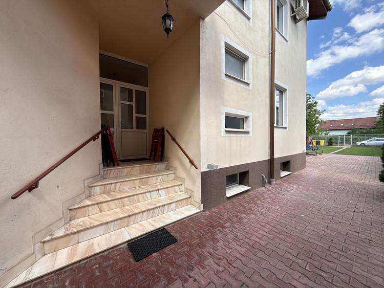 PIPERA VILA DE INCHIRIAT