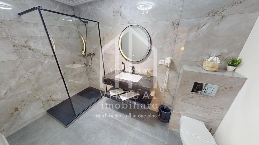 Investitia ideala - Pensiune, zona centrala - 14 camere, 2 apartamente - 18